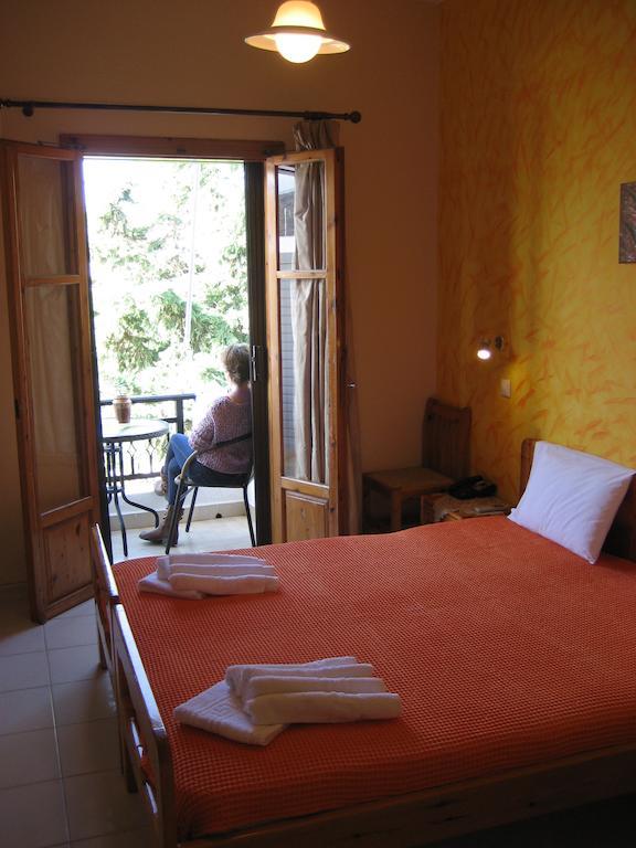 Thalia Hotel Палекастрон Екстериор снимка
